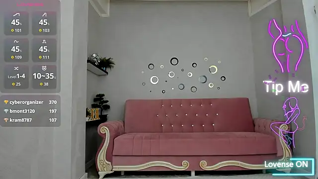 BelovedKhlloee webcam