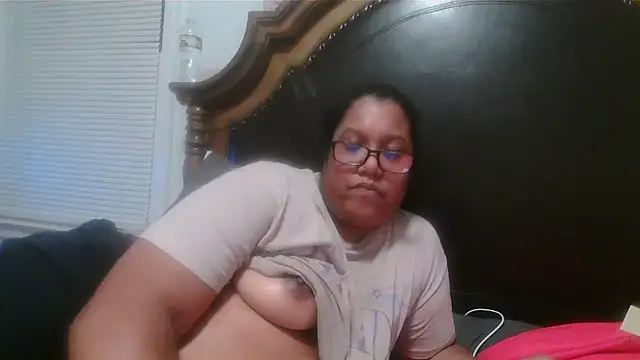 ebonyred webcam
