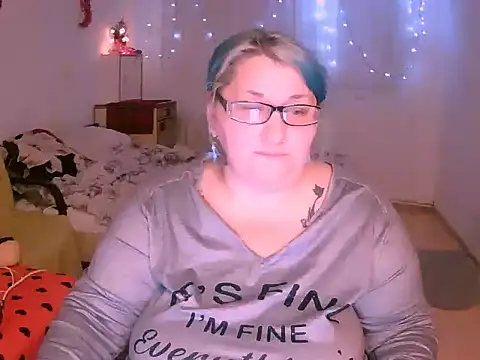 BlondyBigBoobs webcam