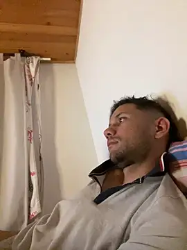 Michaell_Spinelly webcam