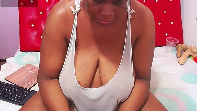 wonderfuldiana webcam