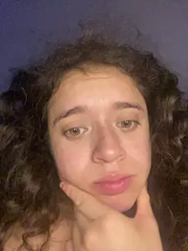 Lucy_YupiSweet webcam