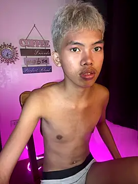 urcumjp - Urcumjp's free webcam