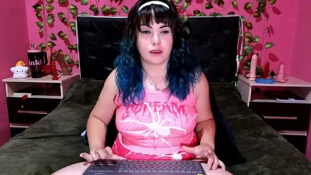 HollowLady_01 webcam