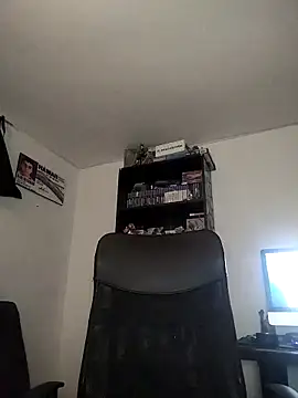 KARINNA__RAVEN webcam