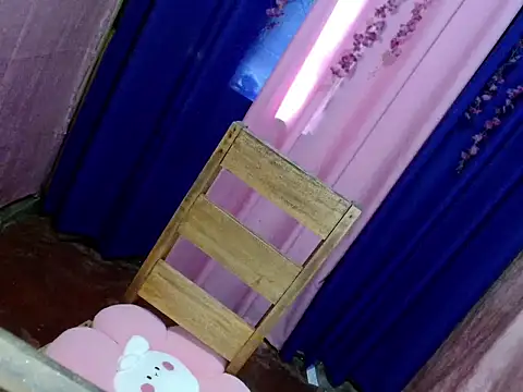 lovely_bunnyy webcam