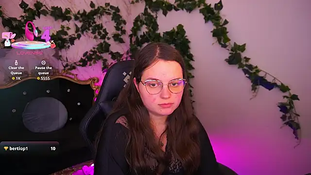 SophieDreamss webcam