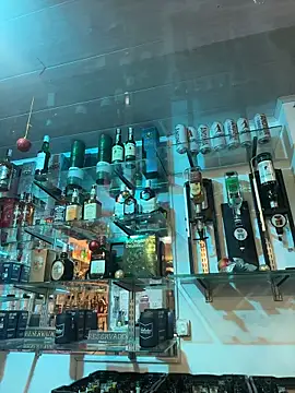 Webcam Model (lauraltt)  is live.Free join now!