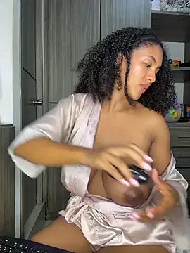 Mia_sweet80