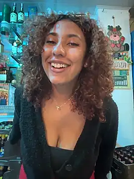 lauraltt (F teen) - Take off my panties and rub my pussy,