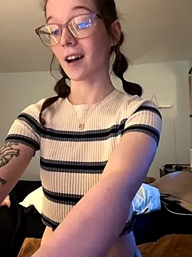 dreamteemergirl webcam