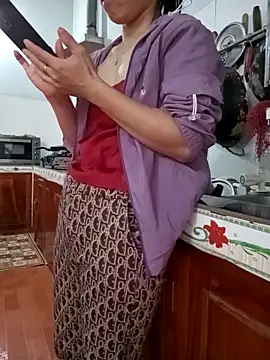 SweetBerry-91 webcam