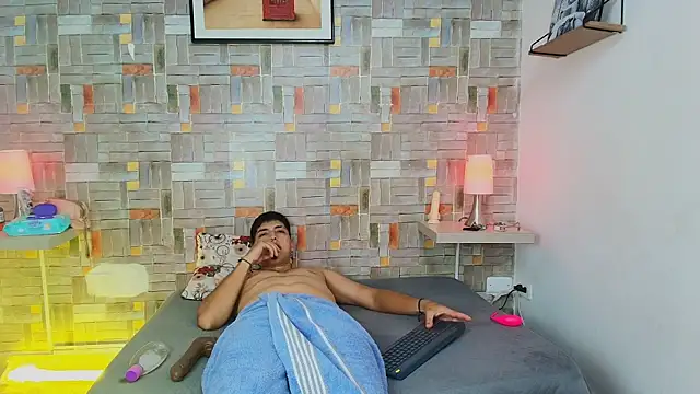 aaron_antonella_mds webcam