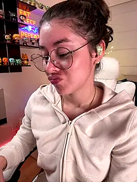 sharon_07 (F young) - Sloppy blowjob