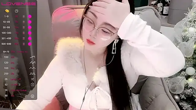 Monica-666888- webcam