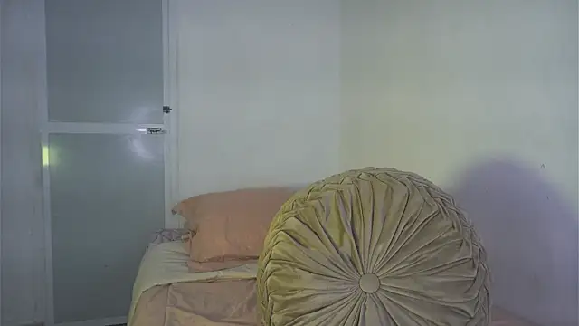 megan_dolly777 webcam