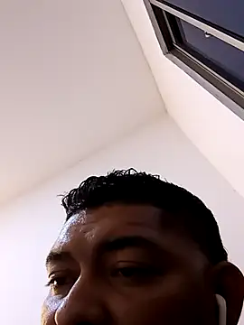 sexyandres_23 webcam