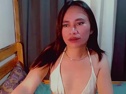 ursweet_yummy webcam