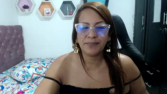 cristydirtyhot webcam