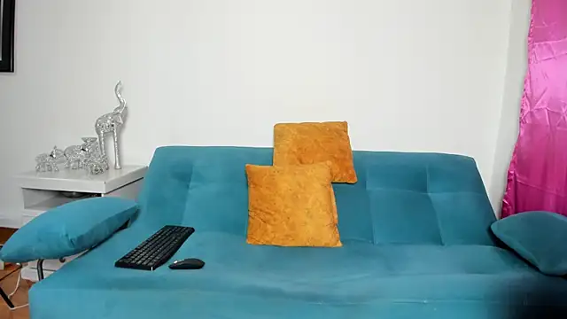 Victoria_Jonness webcam