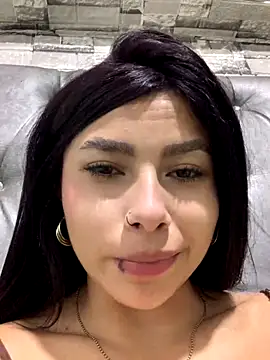 Webcam Model (Kim_Luna1)  is live.Free join now!