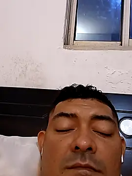 sexyandres_23 webcam