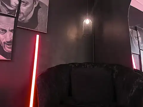 LolaMustaine_ webcam