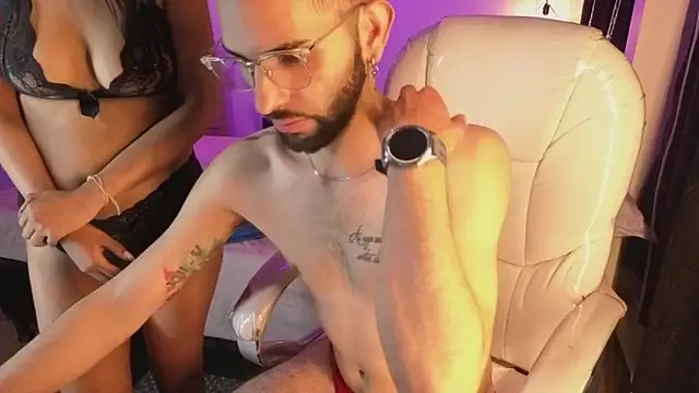 annie_and_ryan webcam