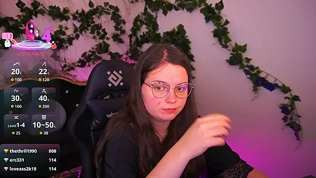 sophiedreamss - SophieDreamss's free webcam