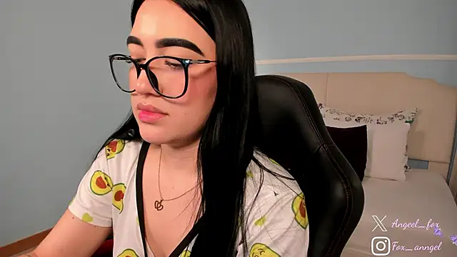 angeel_fox webcam