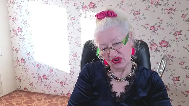 Maya_Mayflower webcam