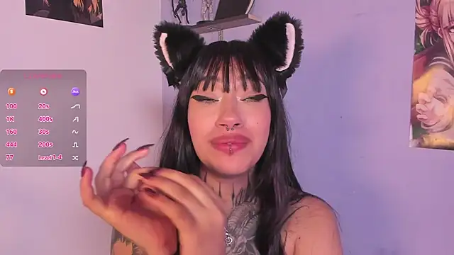 Akari1_Mischief webcam