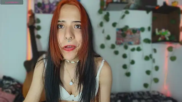 StrangeDesire webcam