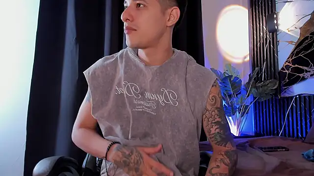 kyle_smithxx (M young) - SHOW SQUIRT CUM IN THE ABS ( HOT )