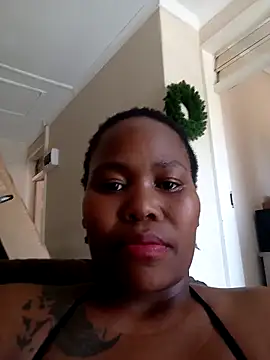 SweetieQueen1 webcam