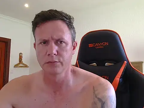 TroyDieselXXX webcam