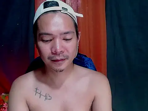 MANIACasianX webcam