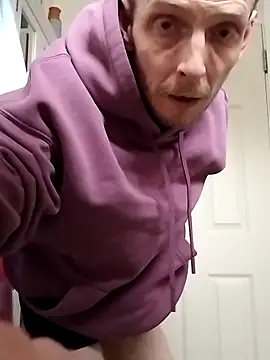 CrookedBunk3527 webcam