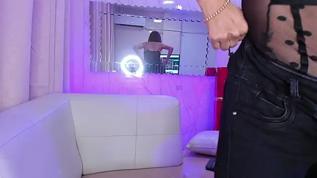 PamelaAddams_ webcam