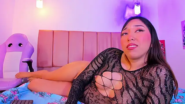 emily__walker webcam