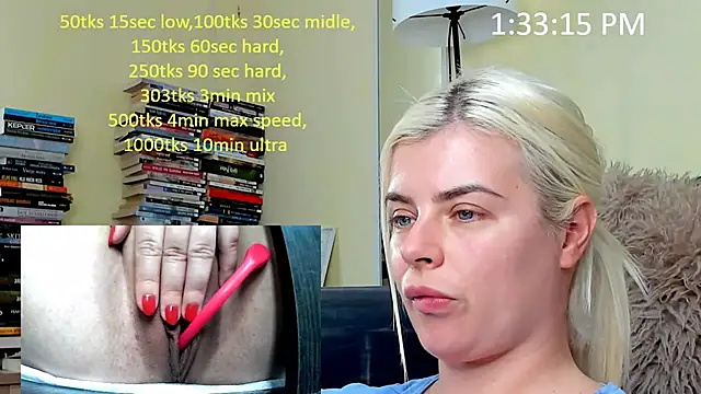 queenofthenighttt webcam