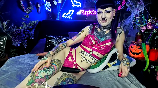 Purple_Coffin666 webcam