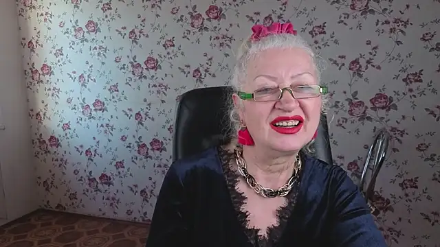 Maya_Mayflower webcam