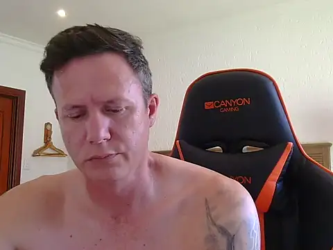 TroyDieselXXX webcam