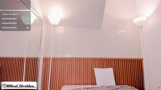 nicol_giraldoo webcam