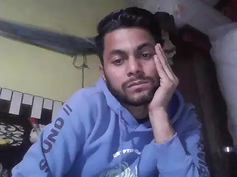 Stubborndesiboy webcam