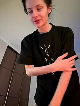 bigJuicyPussy webcam