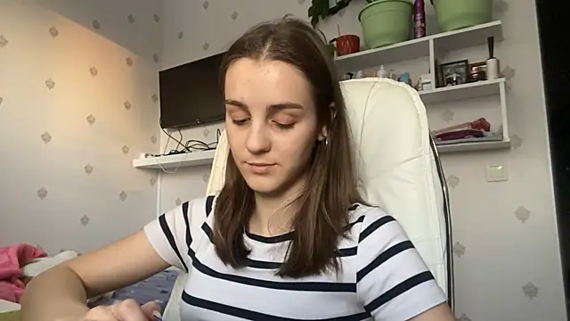 SweetieKatie webcam
