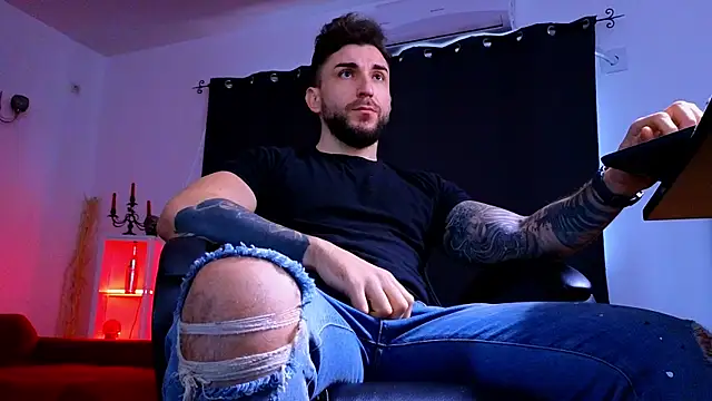 MightyAaron66 webcam