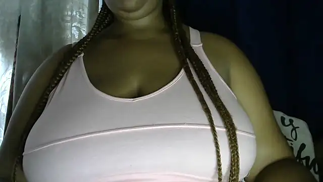 NippleMilkXx webcam